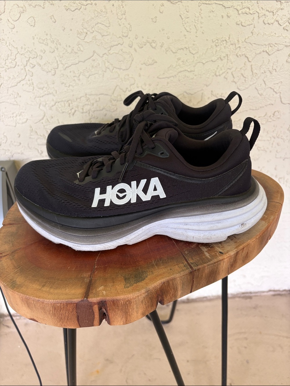 Hoka Black and White Bondi 8 sneakers EUC